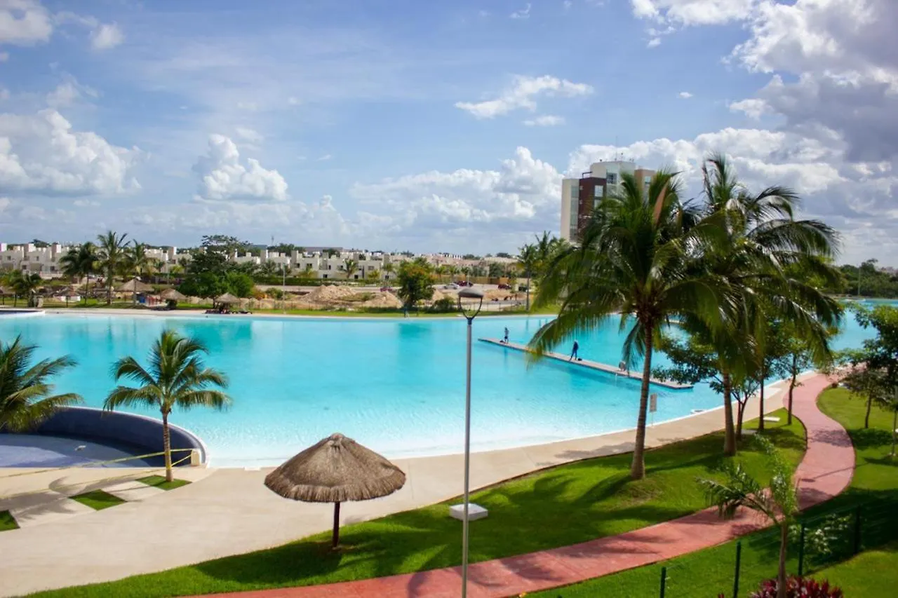 Cancun Con Alberca Gigante location